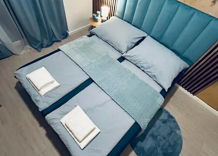 Bobrowa Przystan ブンツラウ